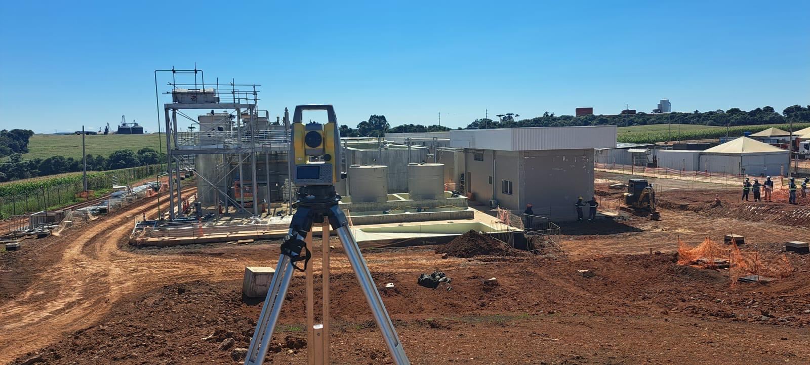 Levantamento planialtimétrico em planta industrial